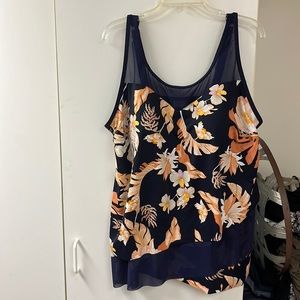 Avenue tankini swim top